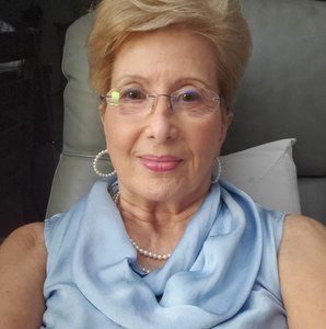 Meet your Posher, Beverly